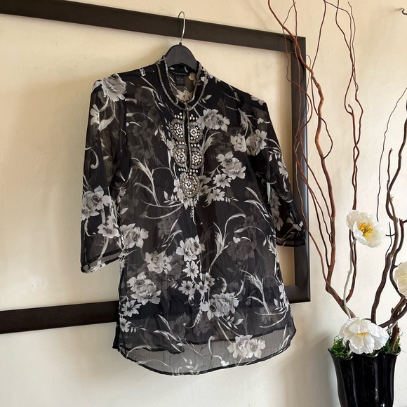 Grace Elements Tops - Grace Elements embellished black gray flowers sheer tunic blouse